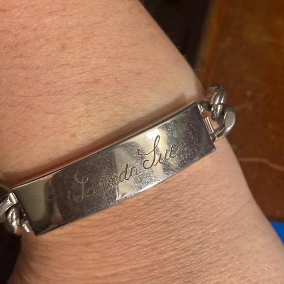 Sterling silver name plate bracelet - Picture 12 of 13